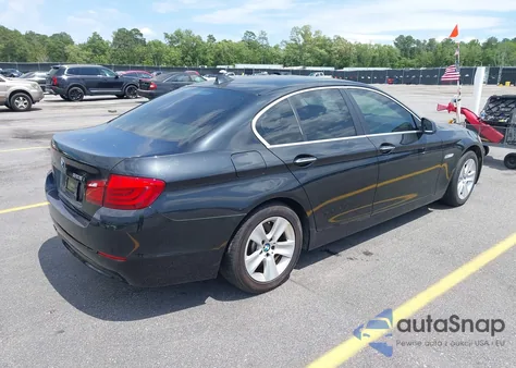 2013 BMW 528I xDrive z USA, uszkodzony, nr VIN WBAXH5C54DDW15982